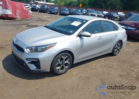 2019 Kia Forte Lxs z USA, uszkodzony, nr VIN 3KPF24AD0KE074381
